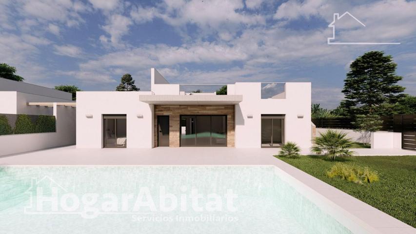 ESPECTACULAR CHALET DE LUJO CON PISCINA, GARAJE Y JARDÍN photo 0