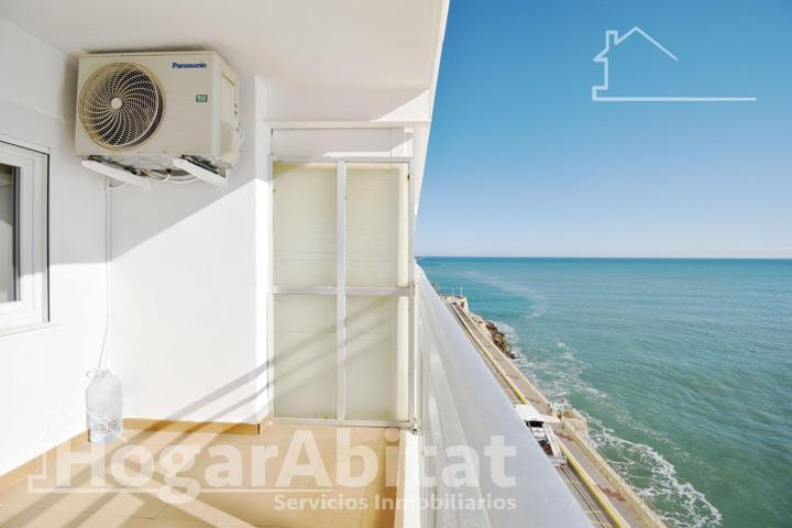 EXTERIOR Y REFORMADO CON PISCINA Y TERRAZA ¡VISTAS AL MAR! photo 0