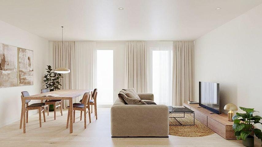 ¡REFORMADO, A ESTRENAR! AMPLIO, ALTO Y LUMINOSO CON ASCENSOR Y BALCÓN photo 0