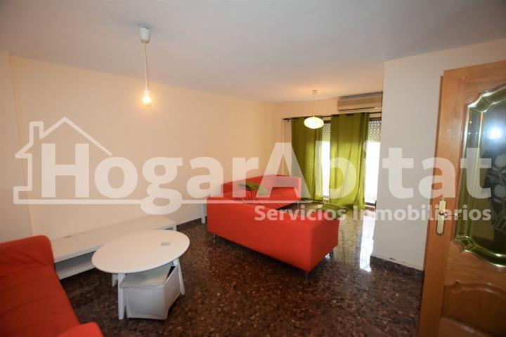 AMPLIO CON GRAN TERRAZA Y GARAJE JUNTO A NUEVO CENTRO photo 0