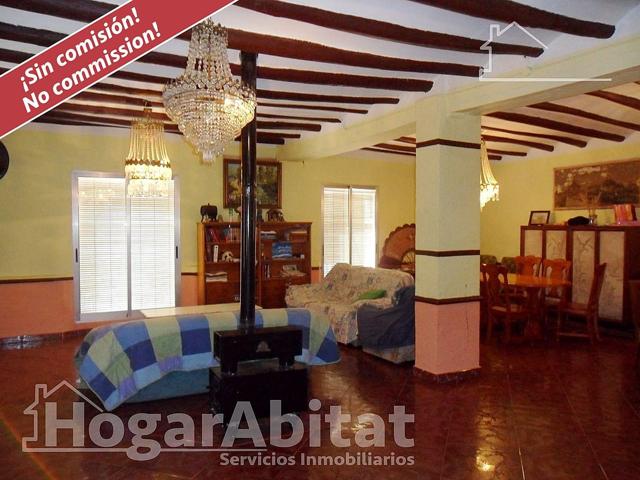 CASA MUY AMPLIA CON GARAJE Y.. ¡7 DORMITORIOS! photo 0