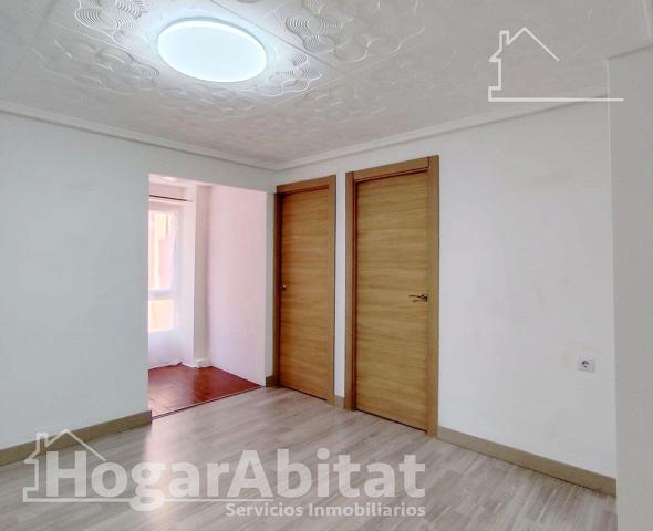 ¡TOTALMENTE REFORMADO! BONITO, ACOGEDOR Y EXTERIOR CON BALCÓN photo 0