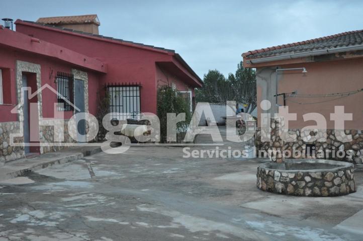 CHALET REFORMADO con PISCINA, JARDÍN y GARAJE photo 0