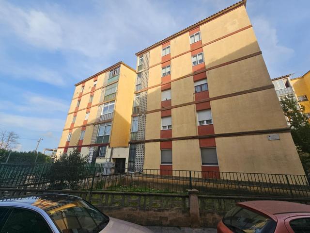 Piso de 3 habitaciones en La Marca de l'Ham - Figueres photo 0