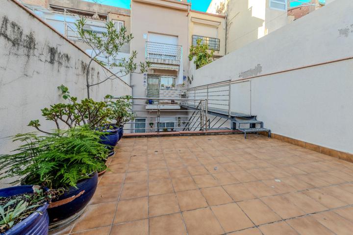 CASA DE 5 HAB. CON ASCENSOR, GARAJE, PATIO Y TERRAZA photo 0