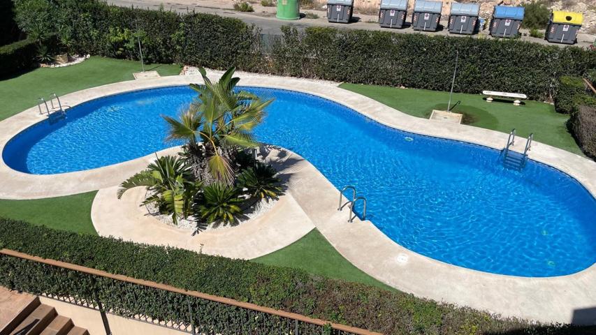 PRECIOSO APARTAMENTO A 150 METROS DEL MAR, CON PISCINA COMUNITARIA - ZONA PUNTA PRIMA - photo 0