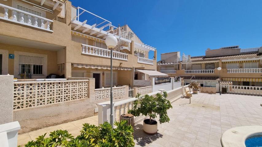 PLANTA BAJA DE 2 DORMITORIOS CON PISCINA COMUNITARIA -ZONA LOS FRUTALES, TORREVIEJA- photo 0