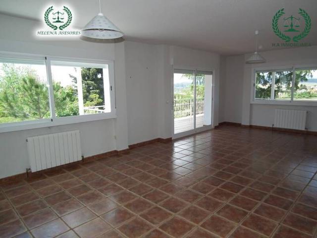 CHALET INDEPENDIENTE CON PRECIOSAS VISTAS photo 0