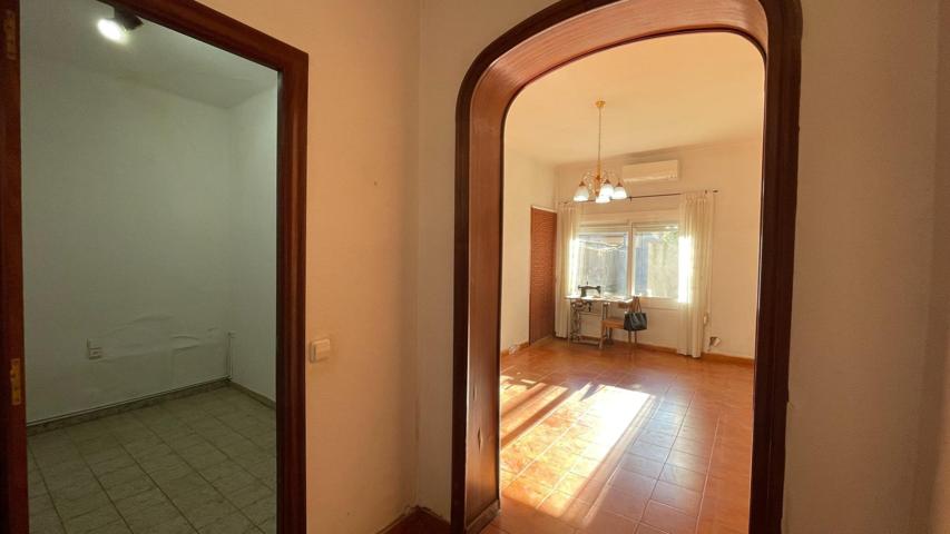 Planta baja con patio y garage, en venta en zona Centro Sant Feliu de LLobregat photo 0