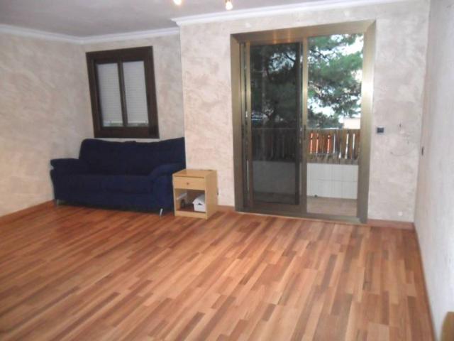 PISO EN VENTA SANT FELIU ZONA LA SALUD photo 0