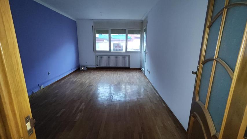 PISO EN VENTA CON 3 HABITACIONES EN CAN RULL photo 0