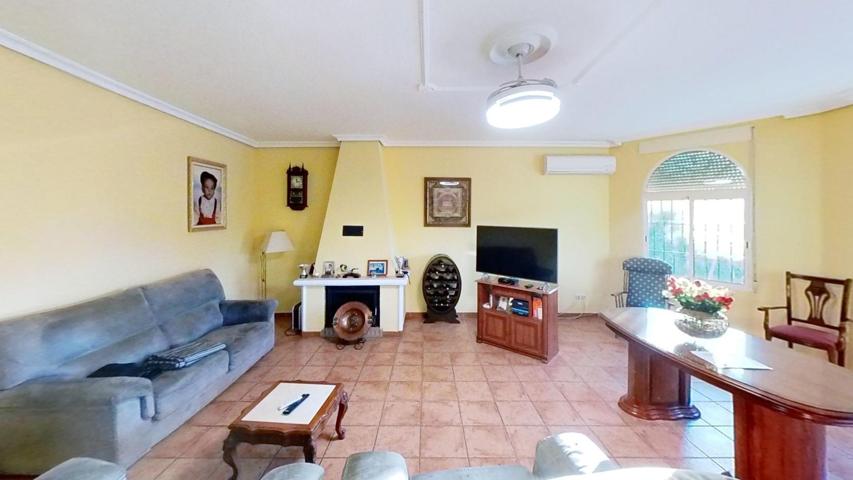 Amplio Chalet en zona Fontanar de Quintos, Majaneque, Córdoba - Ideal para Familias. HIPOTECABLE photo 0