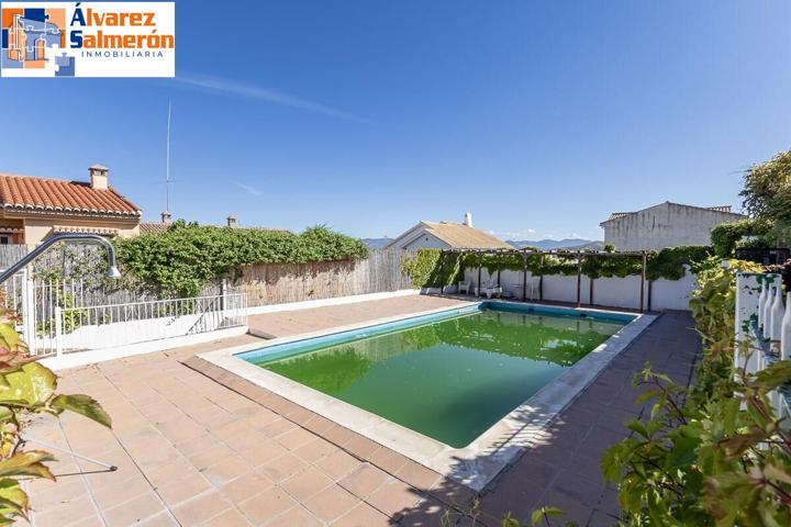 CASA ADOSADA EN URBANIZACIÓN CON PISCINA, MONACHIL photo 0