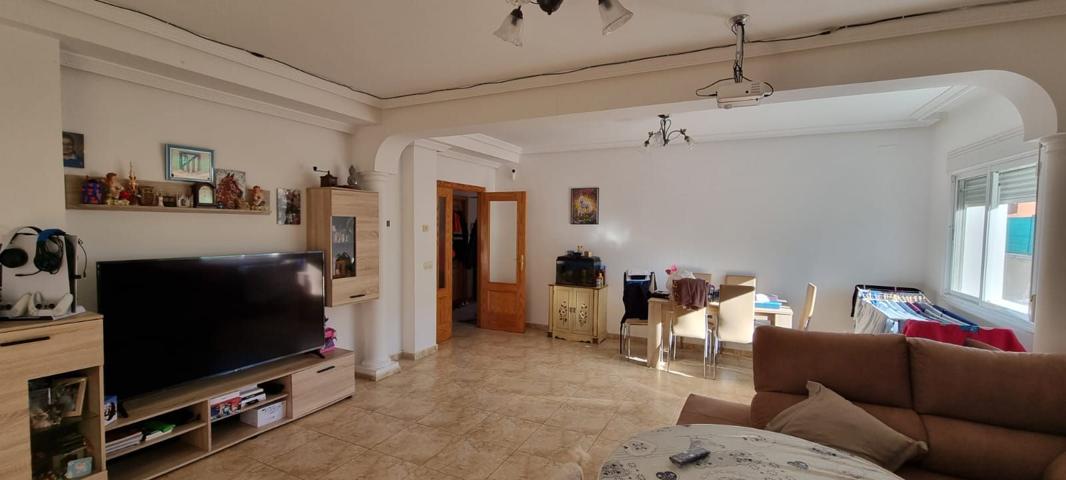 SE VENDE CHALET INDEPENDIENTE EN BARCIENCE. photo 0