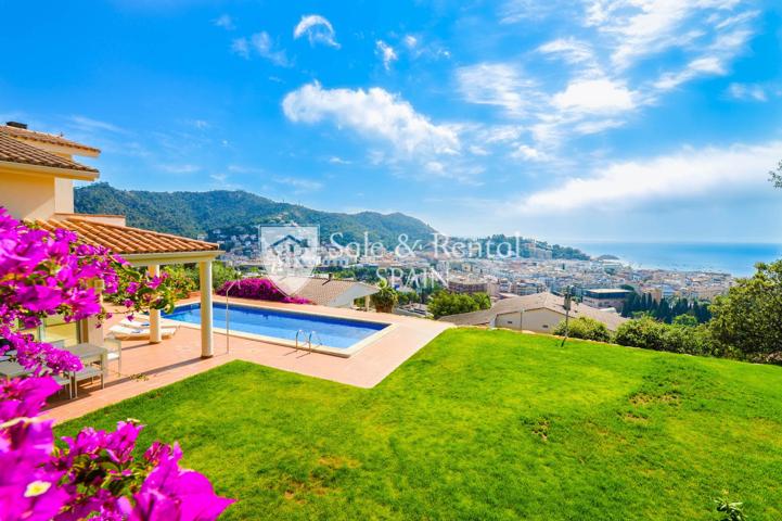 Villa En venta en Tossa de Mar photo 0