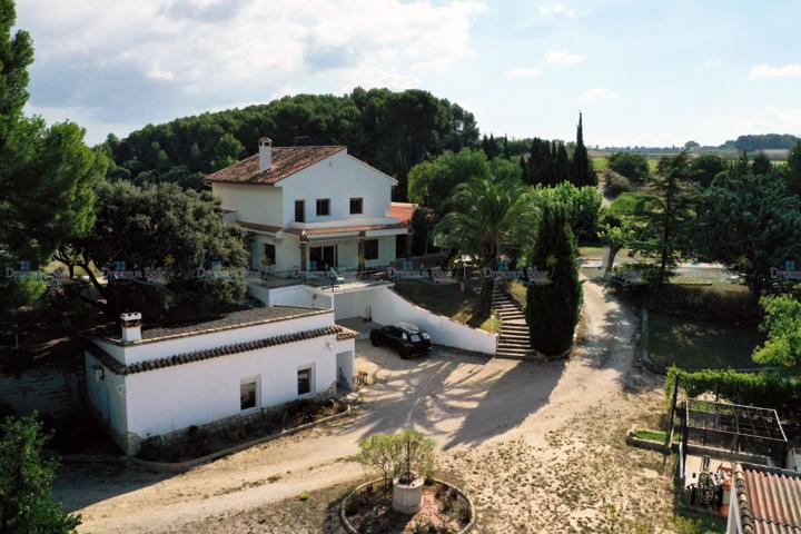 Villa en venta en Ontinyent photo 0