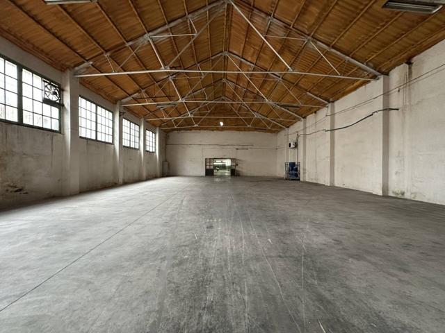 Nave Industrial de alquiler en Sallent de 1500m2 por 2.250€ al mes photo 0