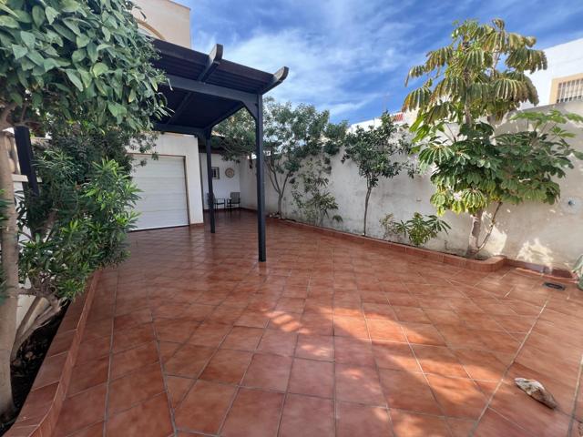 DUPLEX EN EL TOYO, ALMERIA photo 0