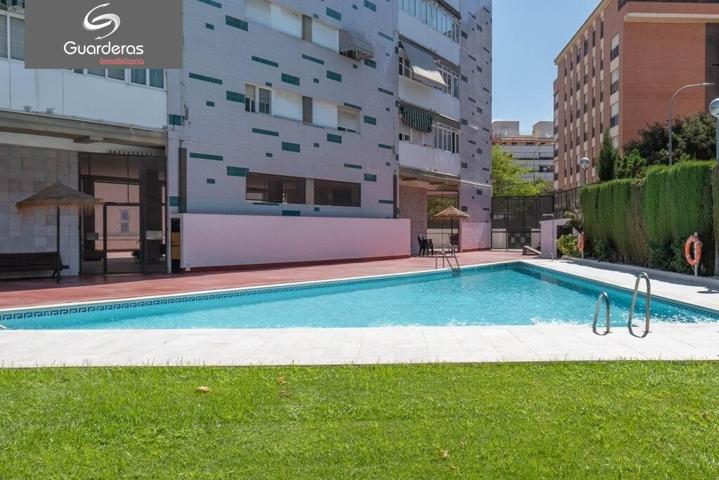 Venta de piso de un dormitorio, con plaza de garaje y trastero, junto a Carrefour photo 0