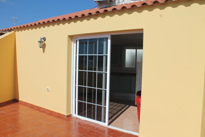 Atico 1 dormitorio con garaje y trastero en San Gregorio, Telde photo 0