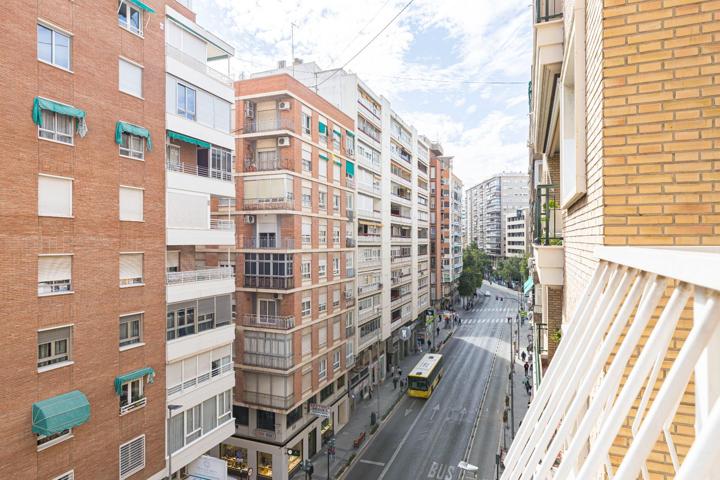 Oportunidad en la Avenida Constitución de Murcia photo 0