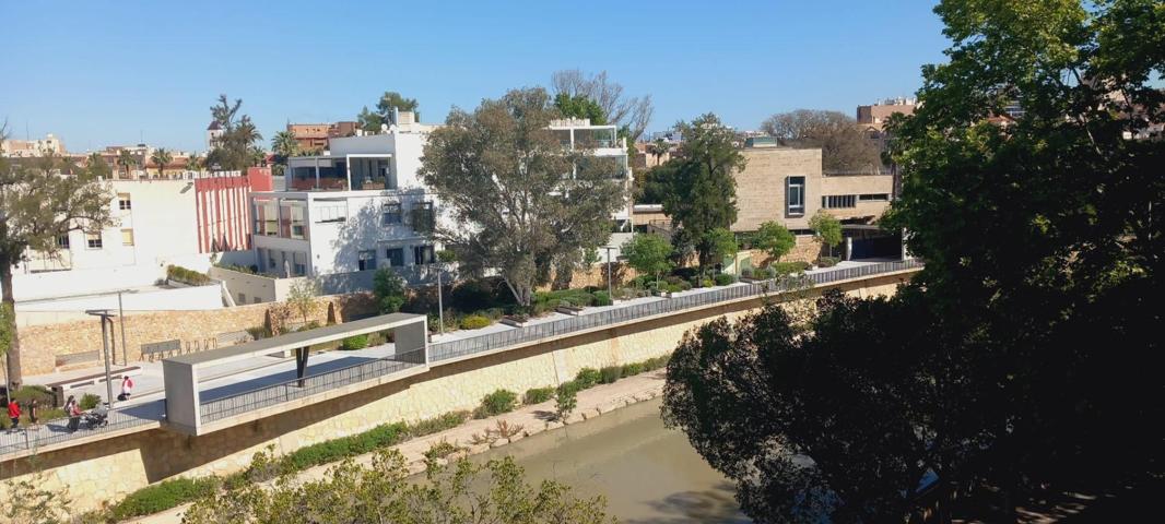 Espectacular Apartamento en Primera Línea del Río en Murcia photo 0