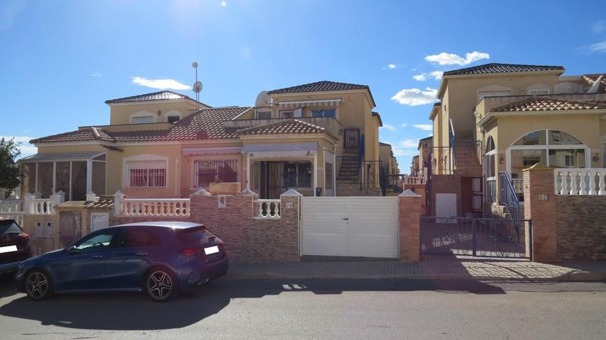 Casa En venta en Urbanización Perla Del Mar, Orihuela photo 0