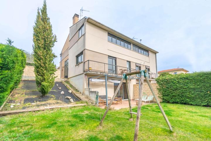 Descubre tu nuevo hogar en el casco viejo de Beriain photo 0