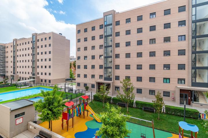 Precioso Piso en Paque Almunia con garaje y piscina comunitaria photo 0