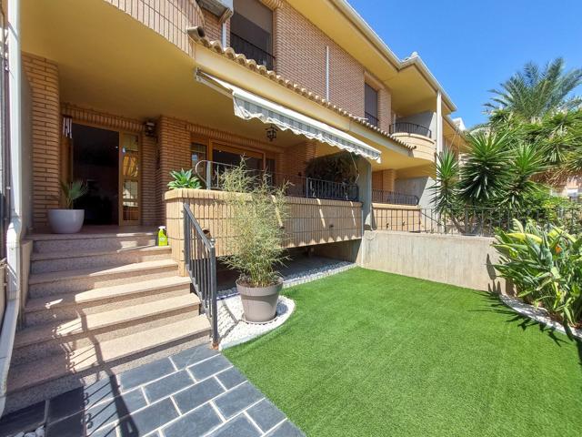 Descubre la Elegancia de esta Casa Adosada en el Puerto de Sagunto photo 0