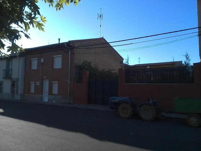 VIVIENDA UNIFAMILIAR EN CUBILLAS DE LOS OTEROS photo 0