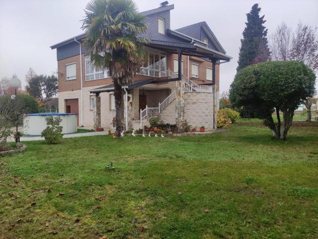 ESPECTACULAR CASA CON FINCA photo 0