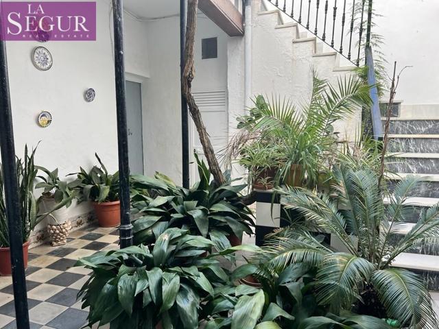 MAGNÍFICA CASA DE PUEBLO EN CASCO ANTIGUO DE VEJER photo 0