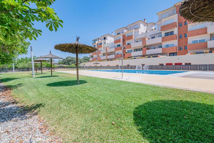 Descubre tu nuevo hogar en un enclave privilegiado, junto al Pantano de Cubillas photo 0