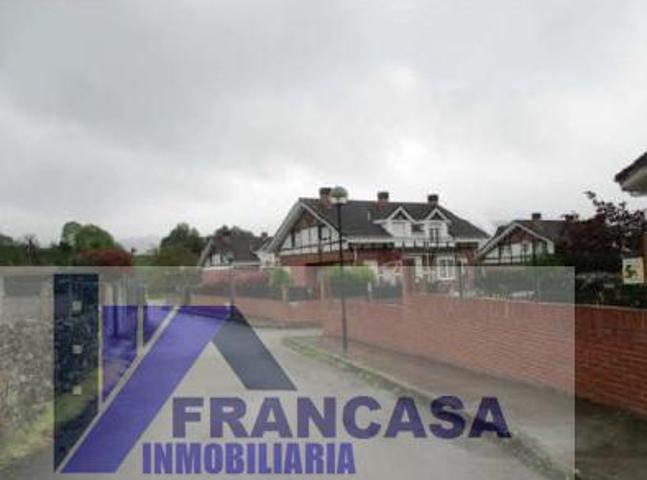 Casa En venta en Relativamente Cerca Del Polideportivo San Blas, Guriezo photo 0