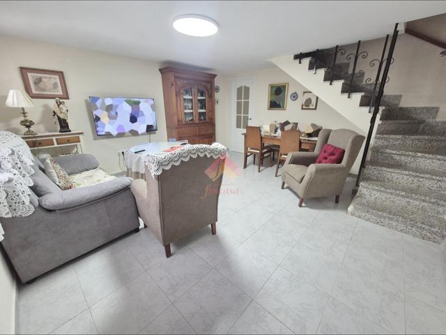 VENTA DE CASA UBICADA EN ZONA TRANQUILA photo 0