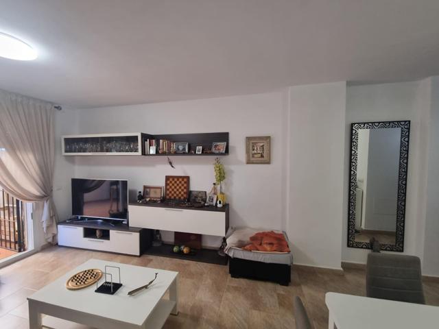 SE VENDE PISO BAJO EN LA ZONA DE LA ERMITA. photo 0