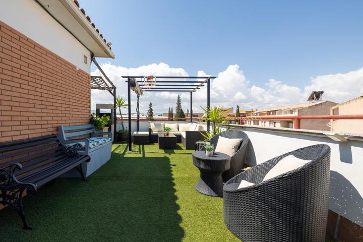 SE VENDE PRECIOSO ÁTICO en Churriana de la Vega Granada CON VISTAS PANORÁMICAS photo 0