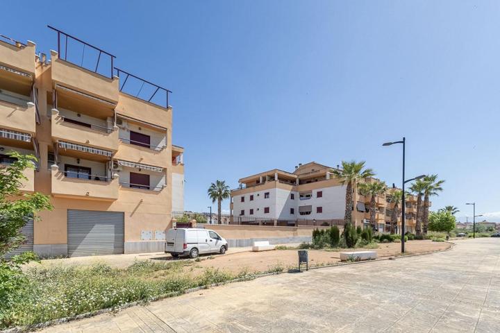 ¡ PISO EN VENTA EN ATARFE, prácticamente a estrenar !!!!! photo 0