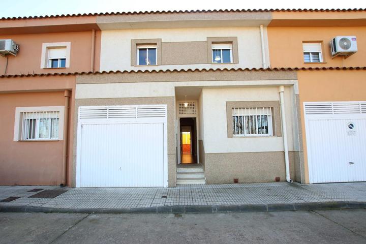 Duplex para entrar a vivir en Torremayor. photo 0