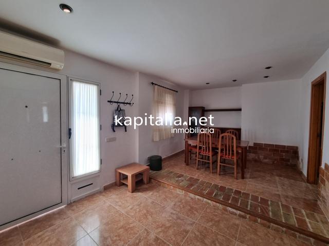 Casa reformada a la venta en Ontinyent photo 0
