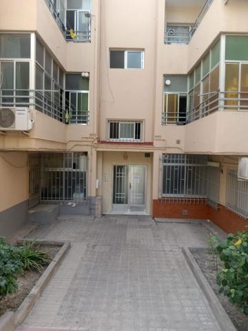 ¡Oportunidad para Inversores! Piso en Zona Barrio San Luis – Almería photo 0