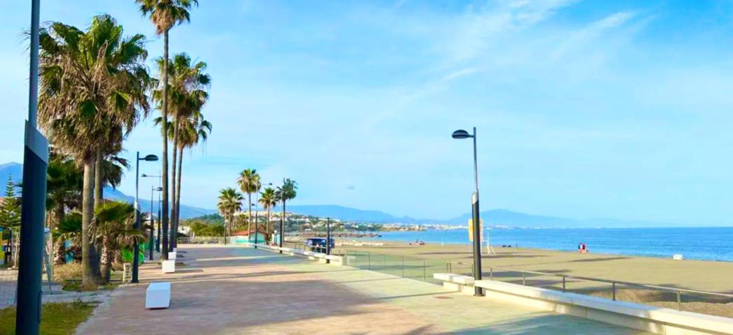 Vivienda en San Luis de Sabinillas: A Un Paso de la Playa y Con Todos los Servicios a Tu Alcance photo 0
