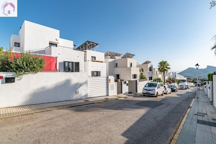 ESPECTACULAR CHALET EN VENTA EN ALBOLOTE photo 0