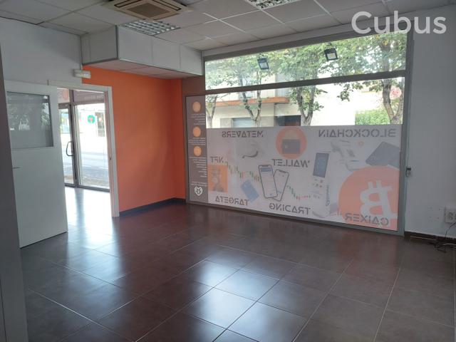 Local En alquiler en Olot photo 0