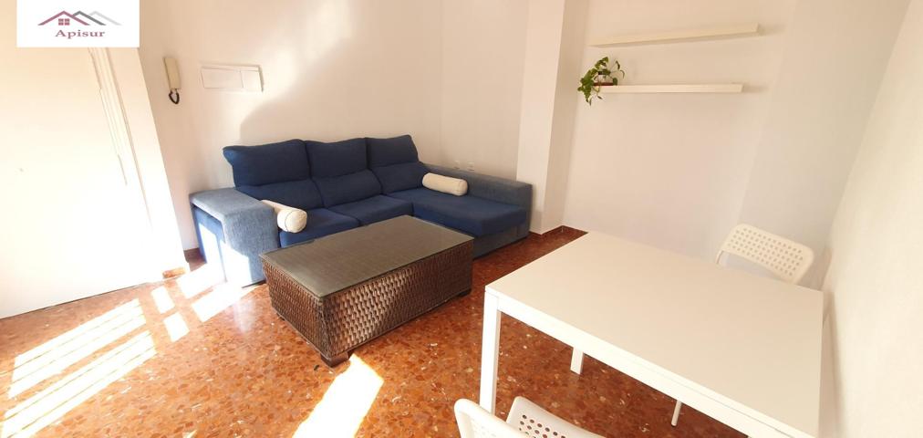 SE VENDE APARTAMENTO EN EL CENTRO EN RESIDENCIAL CON PISCINA photo 0