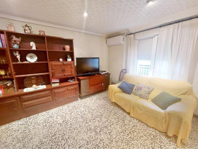 🏡 Amplia Vivienda en con Ascensor – 115 m² Útiles photo 0