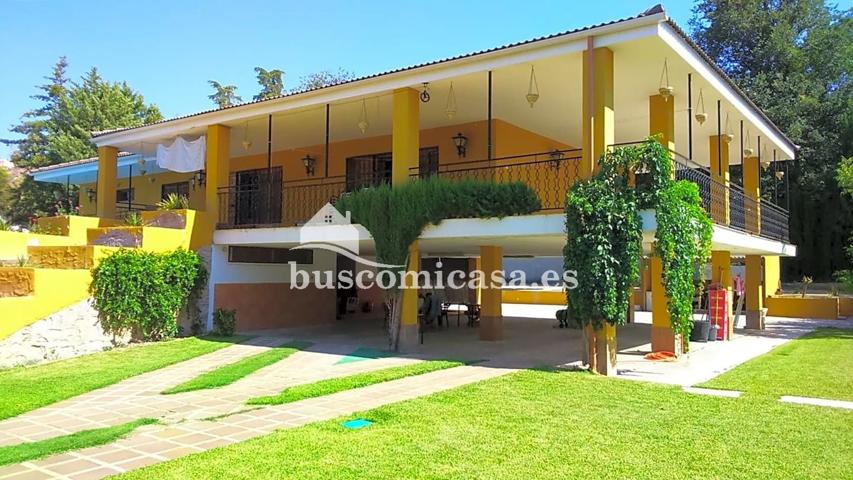 Fantástico Chalet para reformar en Urbanización Los Amigos photo 0