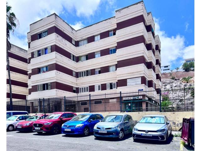 Piso en venta en Ciudad Alta(35013) photo 0
