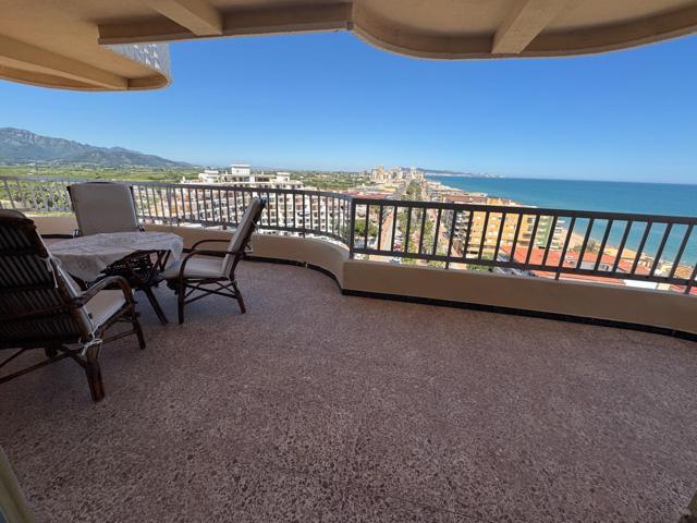 APARTAMENTO MUY CENTRICO VISTAS INMEJORABLES photo 0